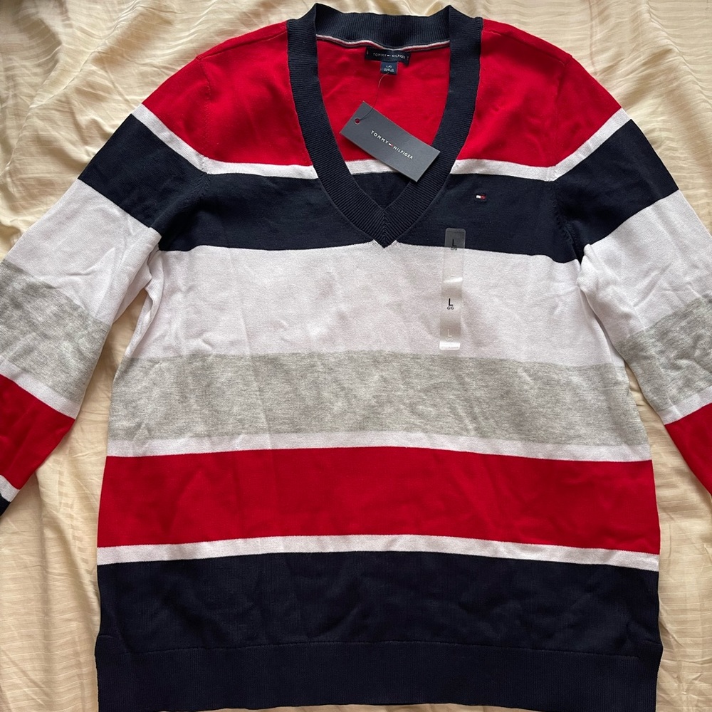 Brandnew & Authentic Tommy Hilgifer Sweater